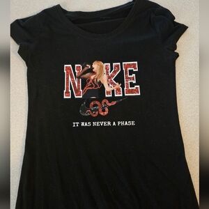 Taylor Swift Rep And Nike Symbol On Black Short Sleeve T-Shirt